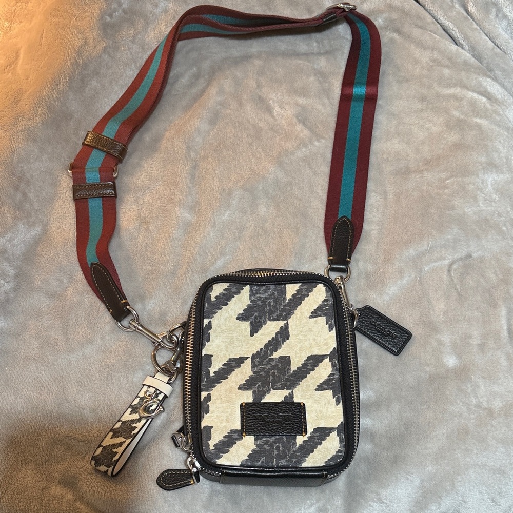 COACH  STANTON CROSSBODY WITH HOUNDSTOOTH PRINT